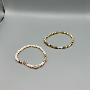 ❤️3/$8❤️ Elegant Gold and Cream Beaded Bracelet Set - HANDMADE #201